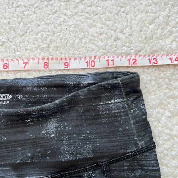 Old Navy Cropped Gray Black Leggings Small - Picture 7 of 9